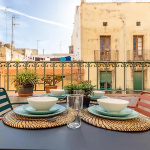 grooovy-duplex-amb-terrassa.top-hotels-tarragona.com/
